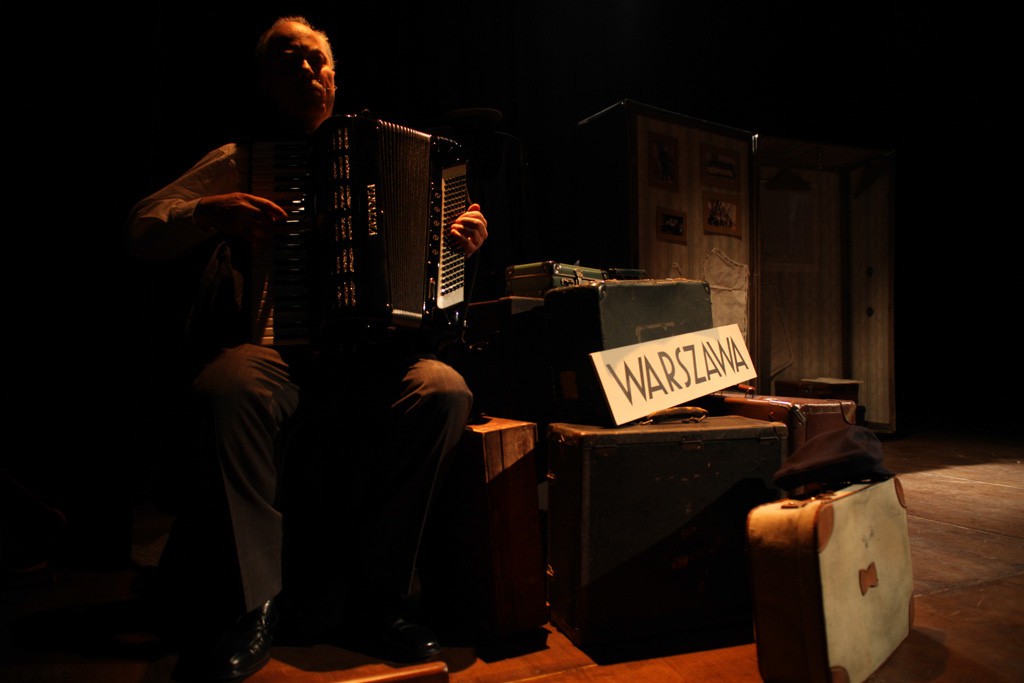 musica_teatro_le-valige-di-auschwitz2