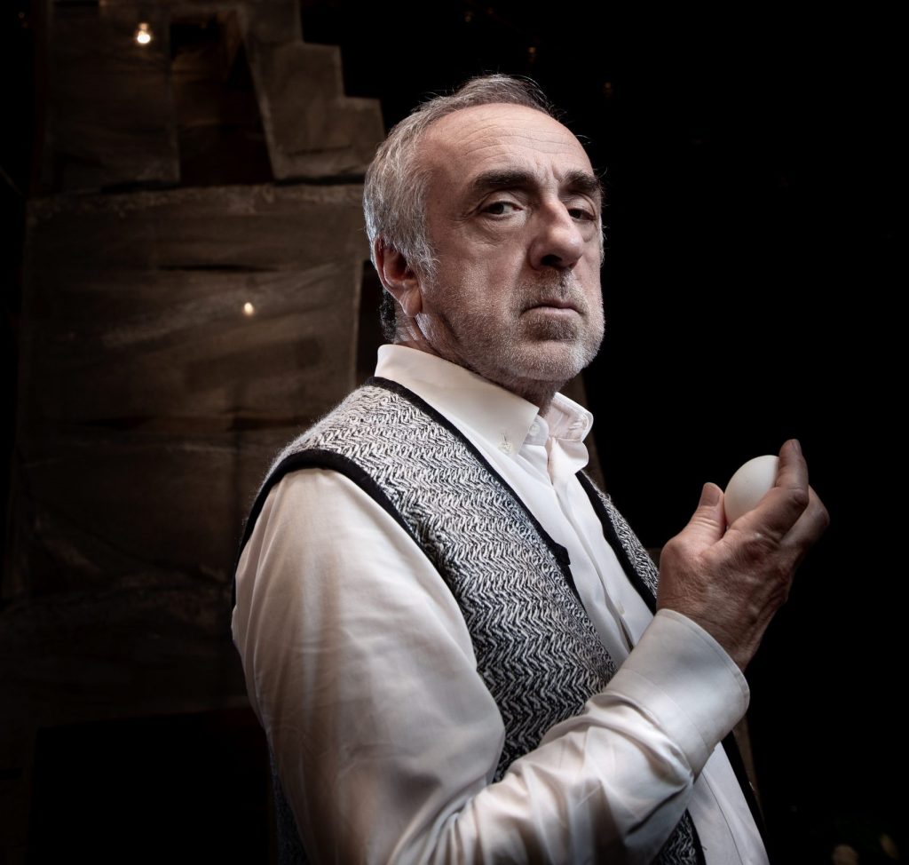 resized Silvio-Orlando-La-vita-davantia-sé©Laila-Pozzo001-scaled