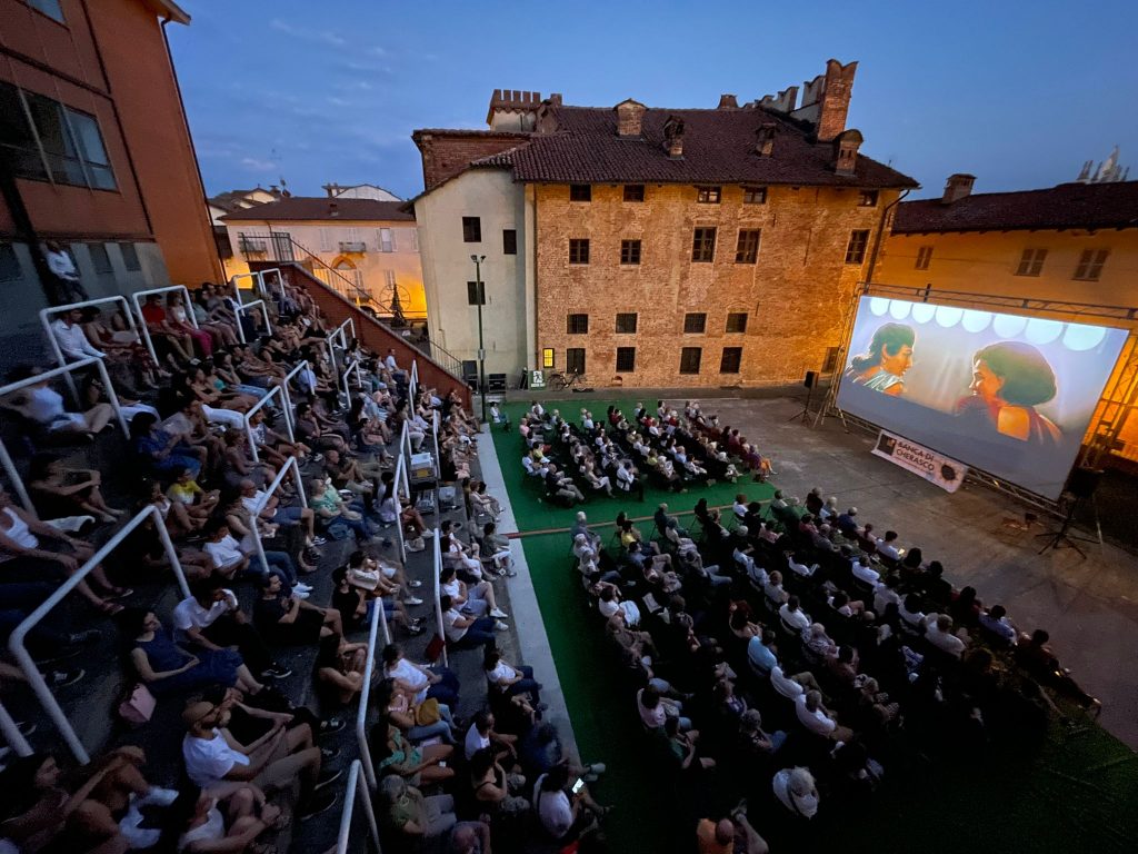 cinema all'aperto bra_palazzo traversa